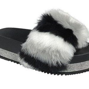 Black & Gray Suzy Faux Fur Rhinestone Platform Slide ( Size 7)